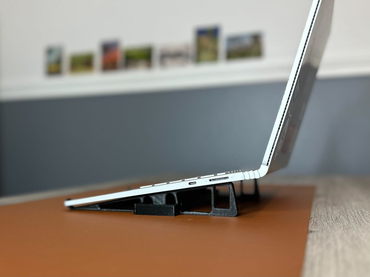 Universal Compact Elevated Laptop Stand 10° Angle
