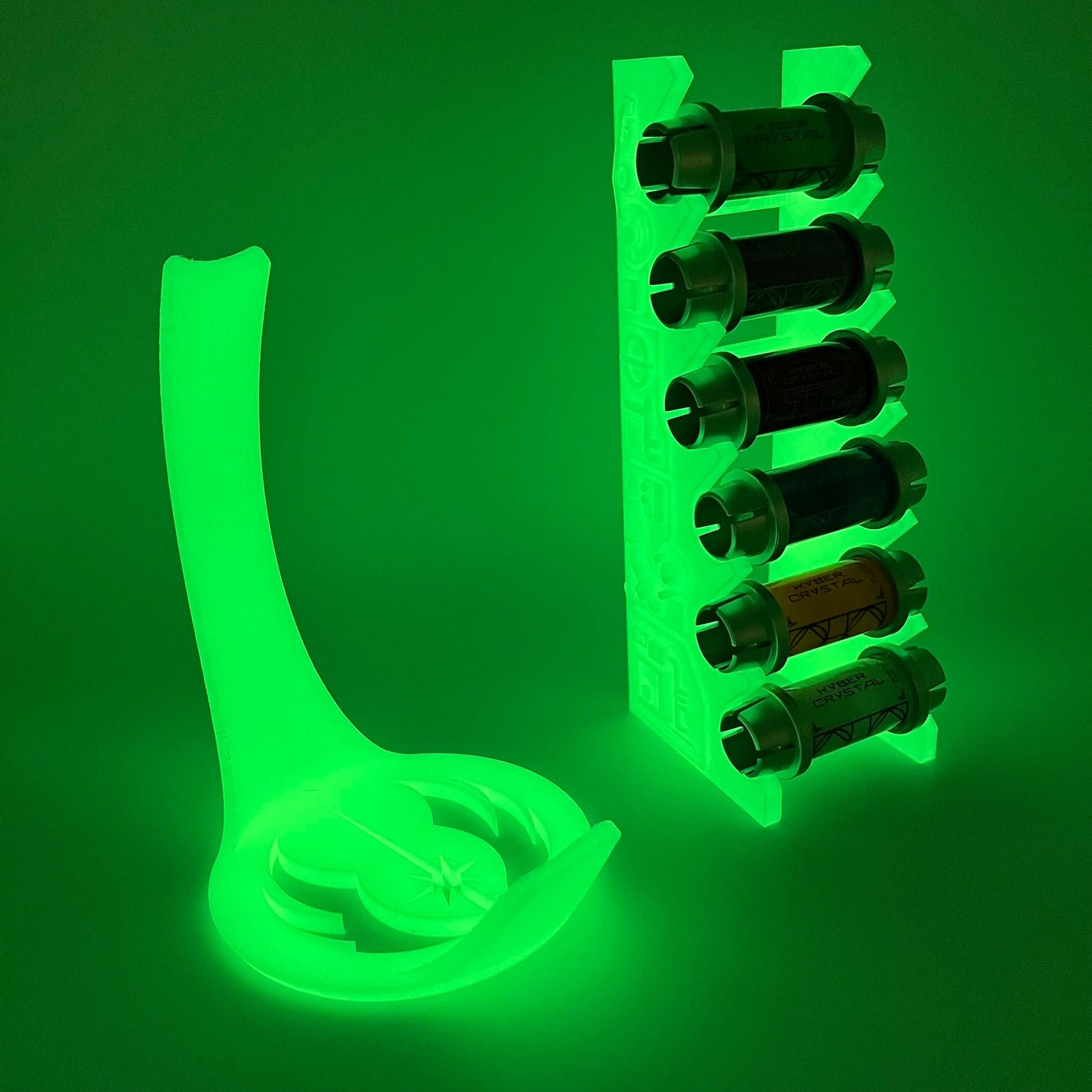 Kyber Krystal Display Holder and Tilted Hilt Lightsaber Holder - Glow in the Dark