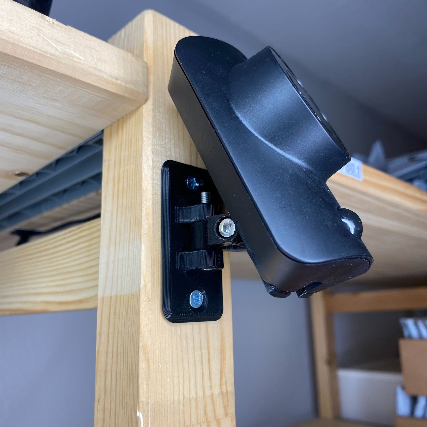 Adjustable Wall Mount for SimpliSafe Indoor Camera